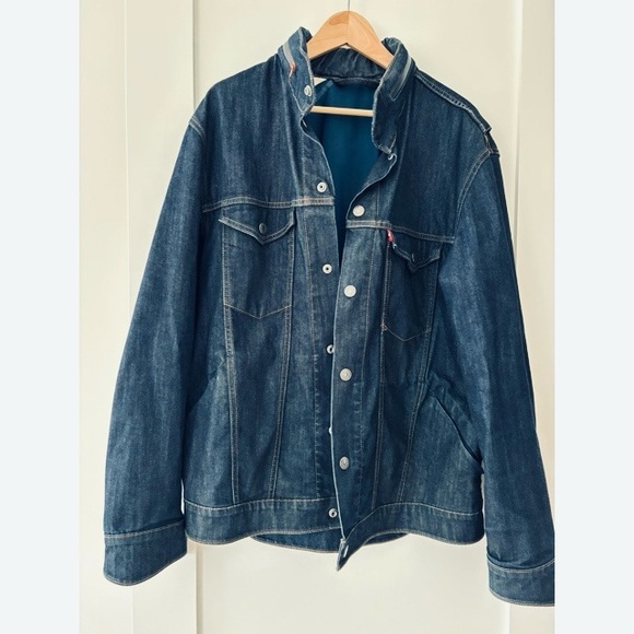 Levi’s Jean Jacket with Optional Hood - Picture 6 of 6